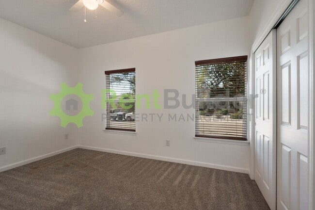 Building Photo - $999.00 FIRST MONTHS RENT MOVE IN SPECIAL PRICING