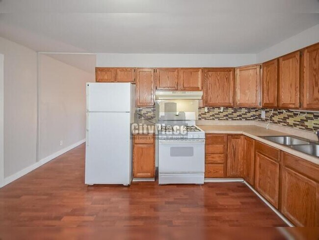 Building Photo - 8850 E Calbert Ct. Indpls, IN 46219