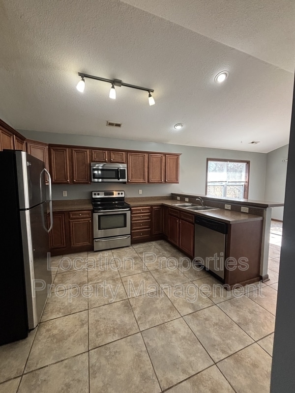 Building Photo - 433 Arkansas St