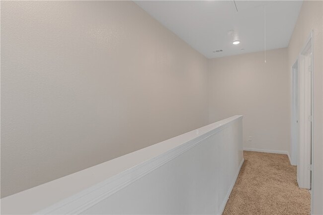 Building Photo - 601 W 24th St