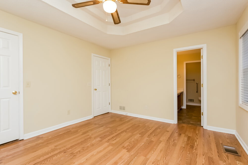 Building Photo - 1610 Summit Ridge