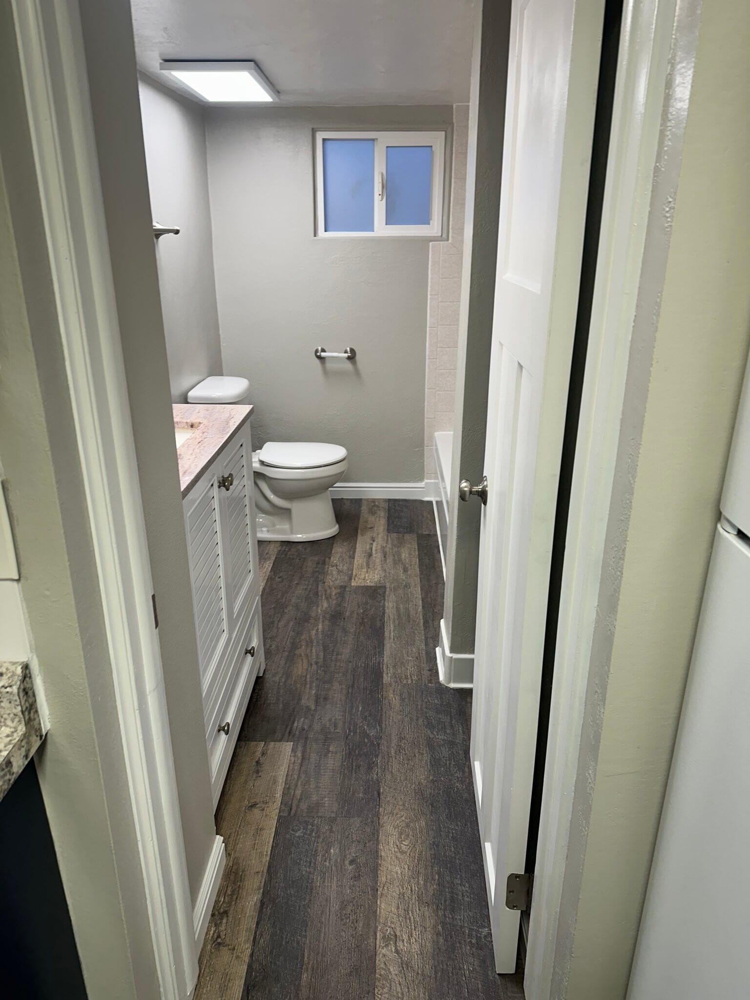 Building Photo - 449 Center St