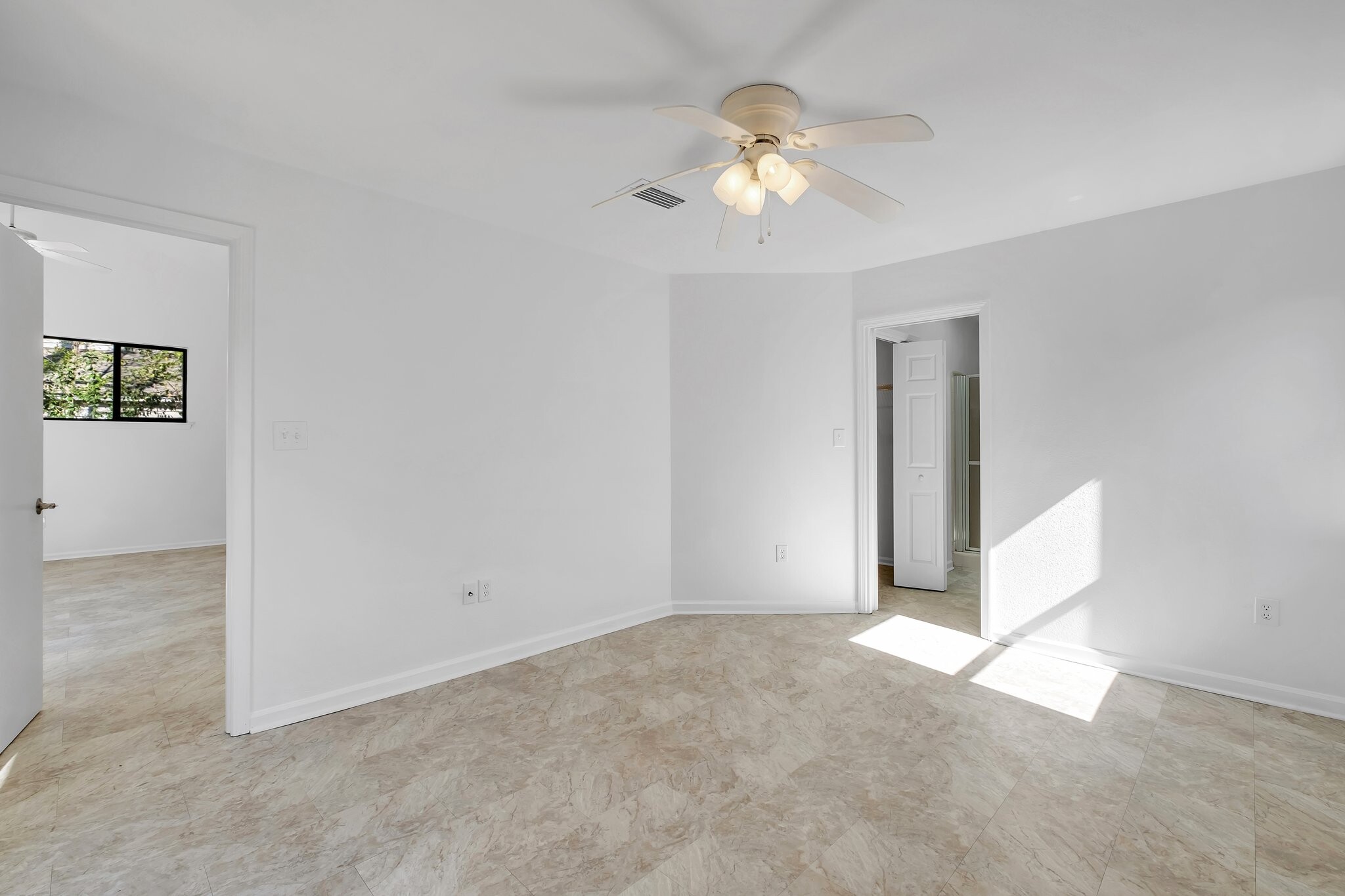 Building Photo - 1691 Silverwood Dr