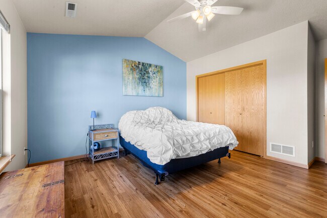 Building Photo - 1552 Cook Cir