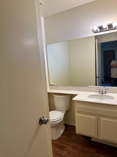 Building Photo - 215 Hudson S Ave