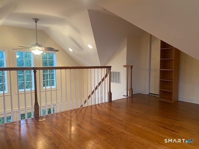 Building Photo - 11 Pinehurst Ln