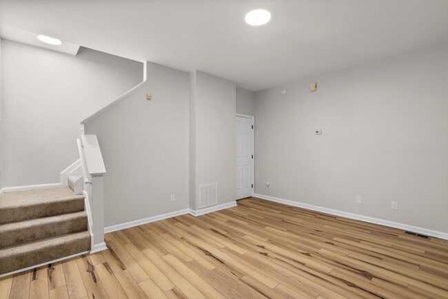 Building Photo - 2022 E Baltimore St