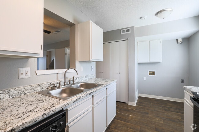 Interior Photo - Park Meadows