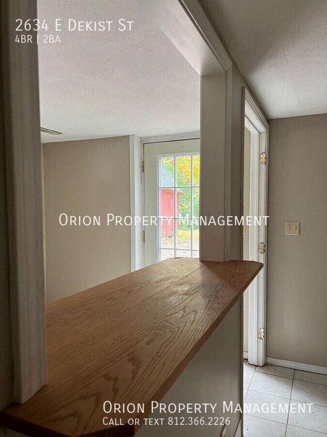 Building Photo - 2634 E Dekist St