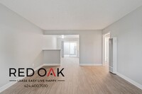Building Photo - 660 S Riverside Ave