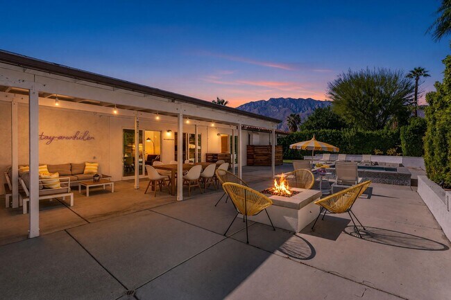 Building Photo - 1184 E Pajaro Rd