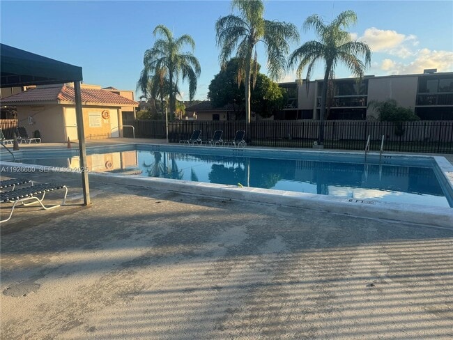 Building Photo - 20603 NE 6th Ct