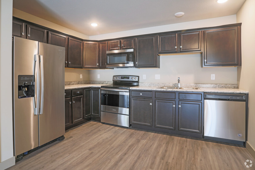 2 BR, 2 BA - Kitchen - The Crossing