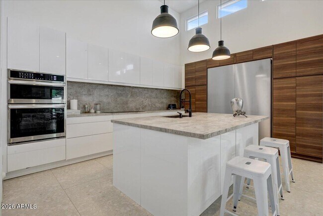 Building Photo - 4528 North 39th Pl