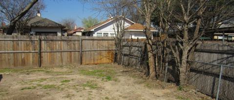 Building Photo - 2636 Clayton Oaks Dr