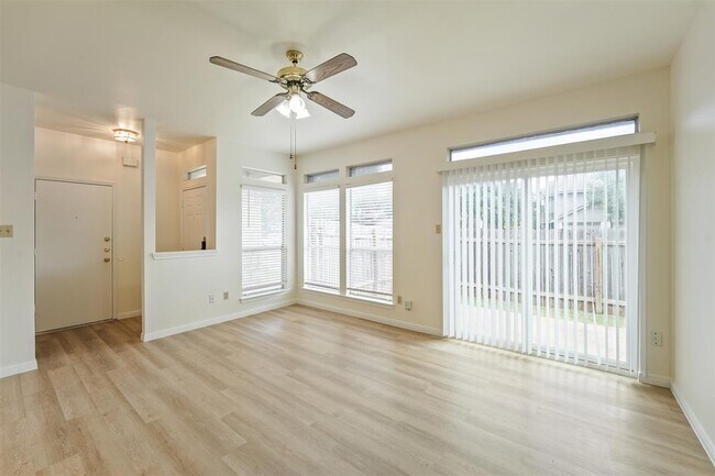 Building Photo - 500 Gregory Ct