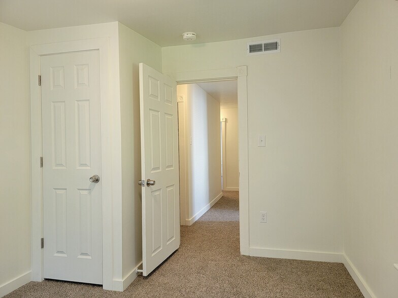 Building Photo - 209 Leaman St