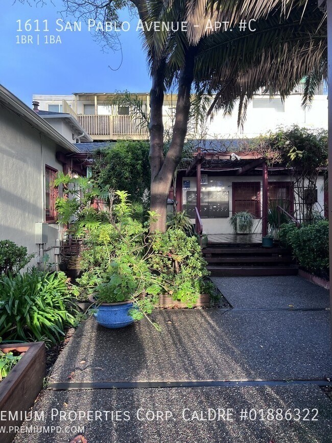 Building Photo - 1611 San Pablo Ave