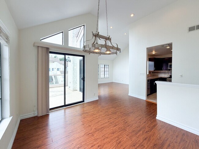 Building Photo - 407 Shoreview Dr