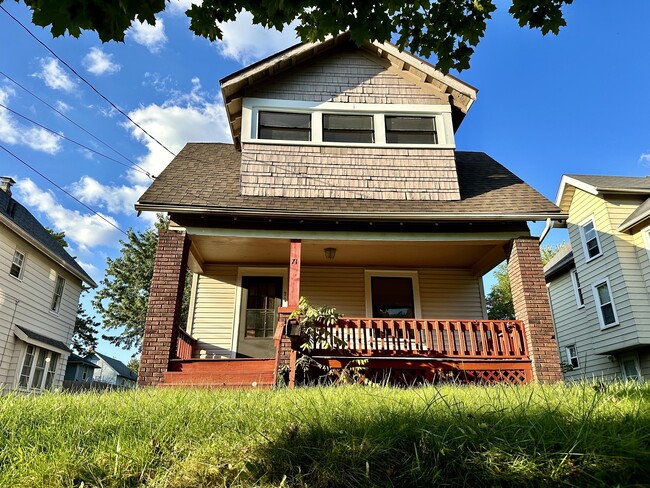 Building Photo - 71 E Ido Ave