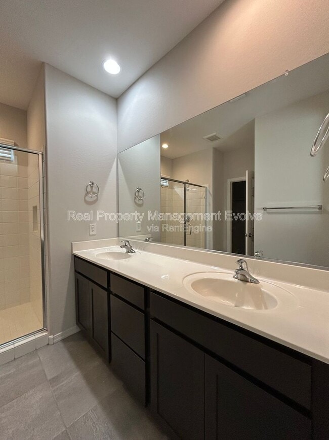 Building Photo - 17655 W Pueblo Ave