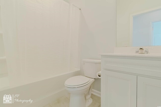 Building Photo - 3320 Candytuft Dr