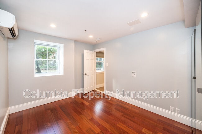 Building Photo - 1219 Q St NW