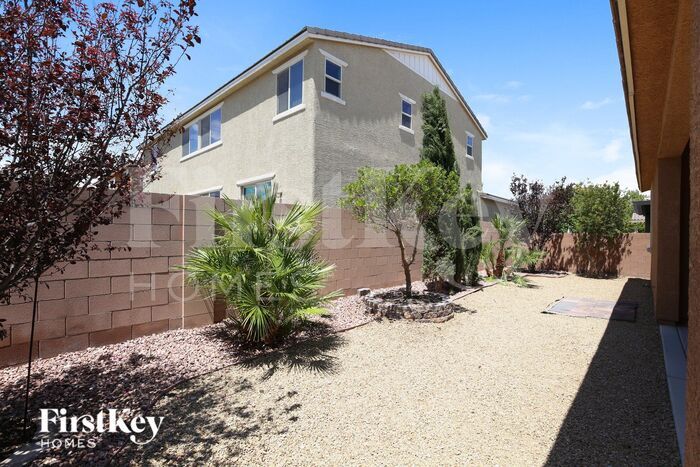 Building Photo - 6641 Dome Rock St