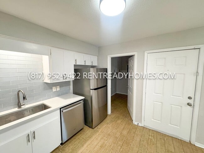 Building Photo - 349 Bass Rd