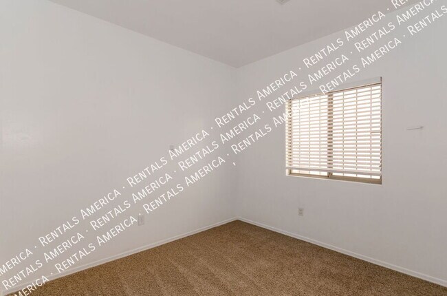 Building Photo - 10427 E Rita Ranch Crossing Cir