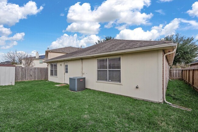 Building Photo - 21015 Hidden Bridle Ct