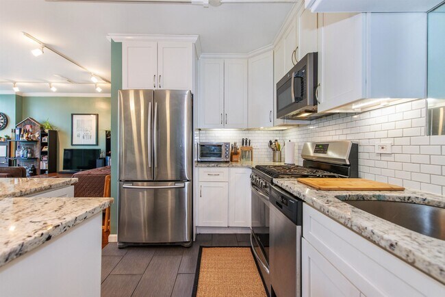 Building Photo - 6050 JFK Blvd E