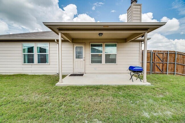 Building Photo - 369 Magma Dr