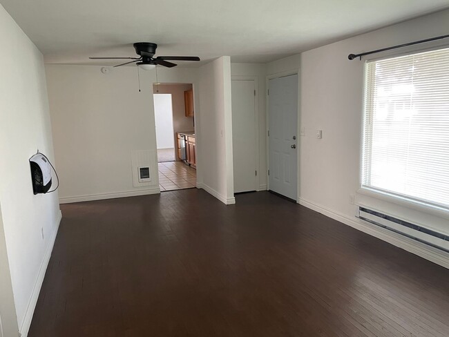 Building Photo - House for Rent!!