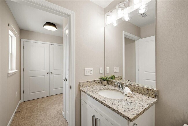 Building Photo - 2844 Blue Blossom Trail