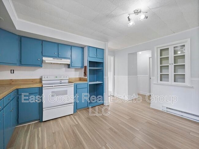 Building Photo - 528 Hack Wilson Way