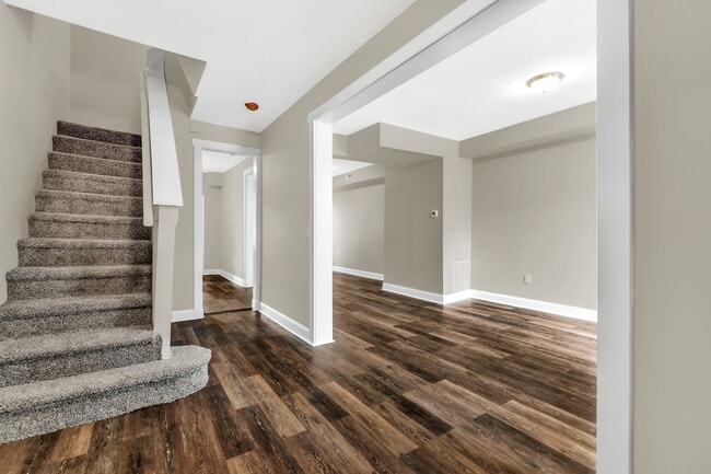 Building Photo - 3 Bedroom Rowhome- West Baltimore City