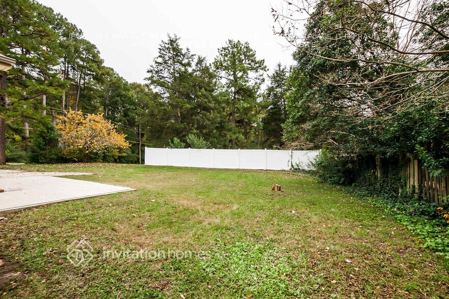 Building Photo - 3860 Litchfield Rd