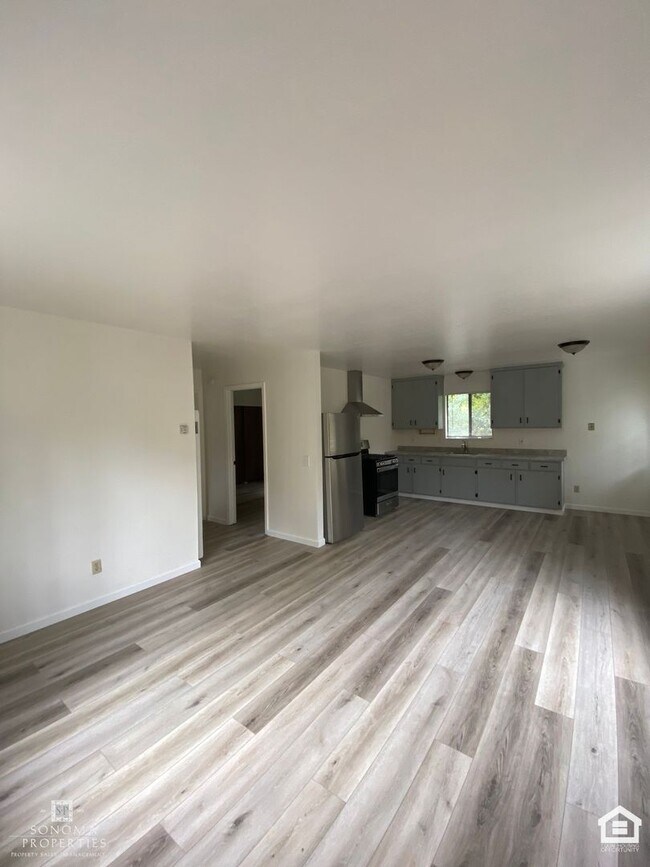 Building Photo - Charming  2BD/2BA Home in Sonoma