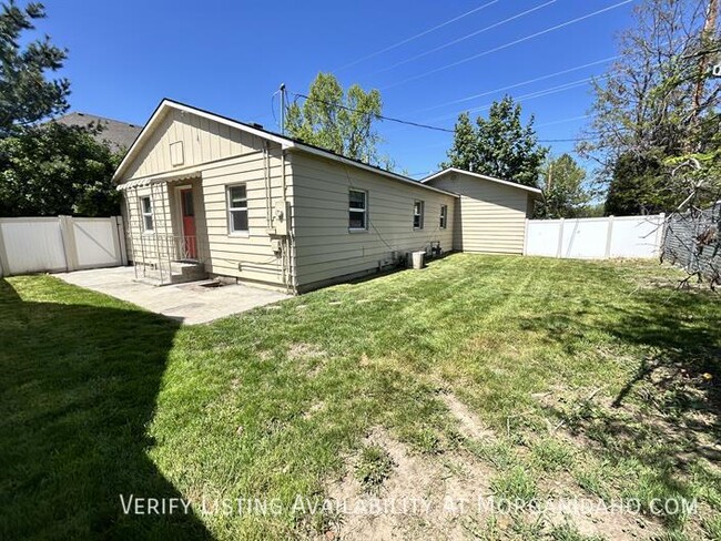 Building Photo - 8521 W Marigold St