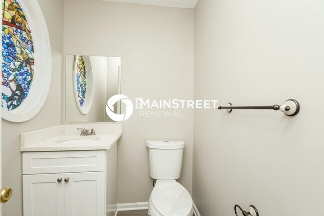 Building Photo - 3 Bedroom Pet-Friendly Home in Douglasville, GA with Main Street Renewal