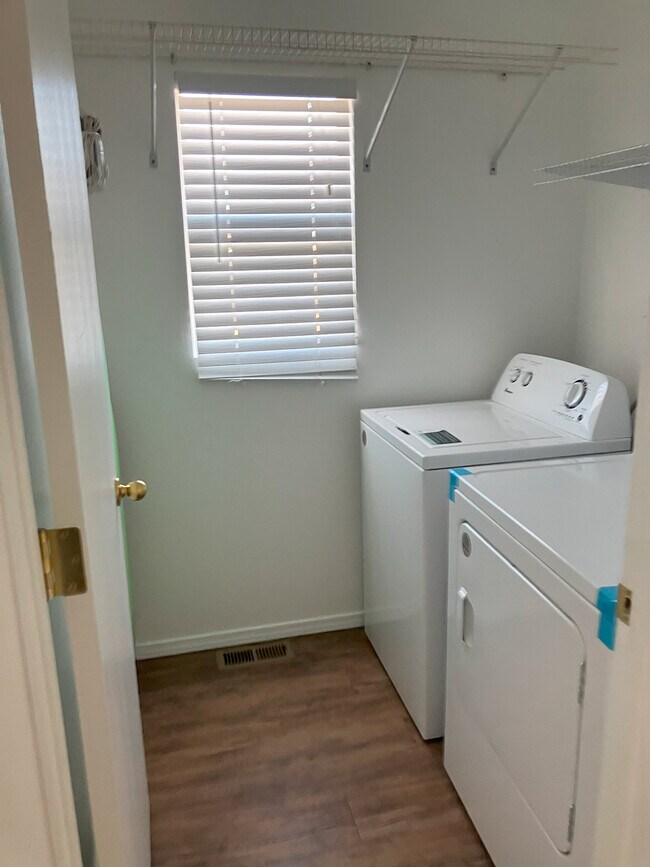 Building Photo - 7616 Stadler Ave NW