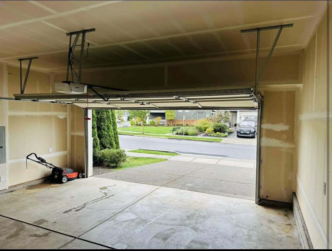 Building Photo - 3107 44th St SE