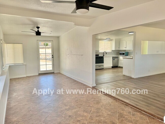 Building Photo - Updated 3 Bed 2 Bath Home Near Downtown Jo...