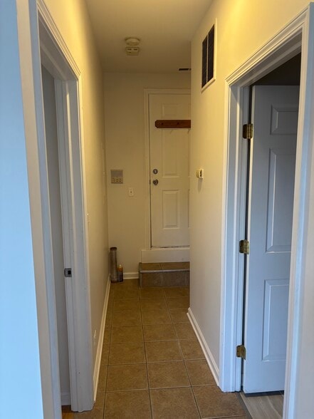 Hallway - 3906 W Belmont Ave