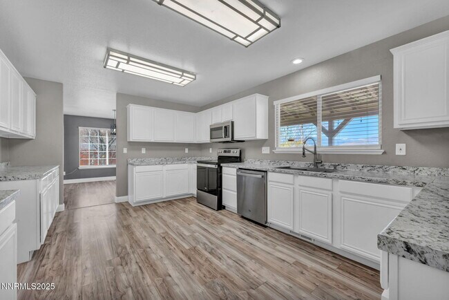 Building Photo - 17391 Crystal Canyon Blvd