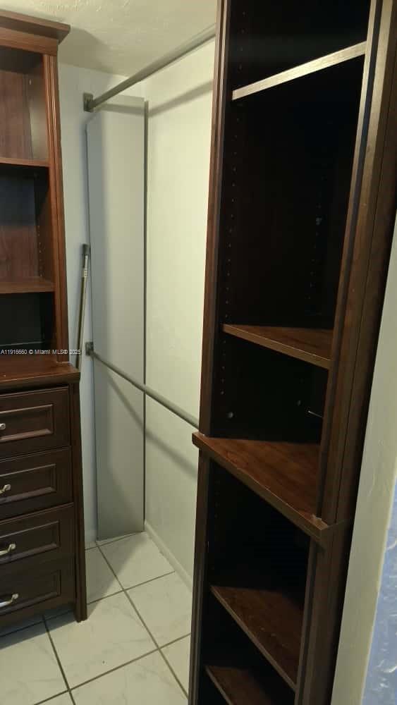 Building Photo - 13707 Kendale Lakes Cir