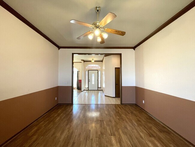 Building Photo - Welcome to this beautiful 4-bedroom, 3-bat...