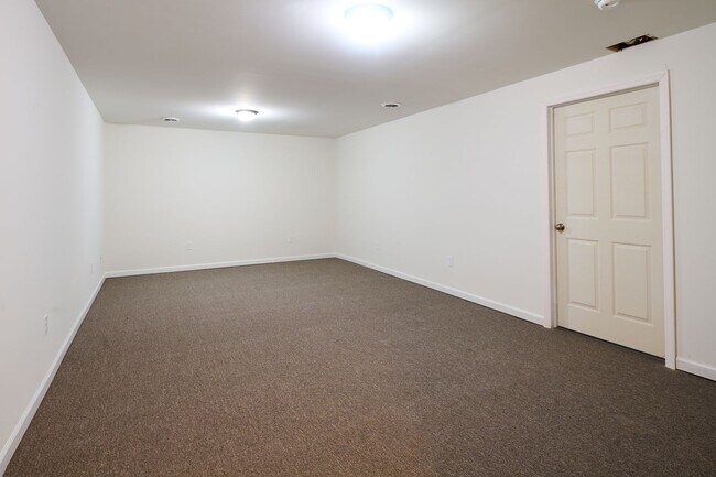 Building Photo - 3017 Fairchild Ln