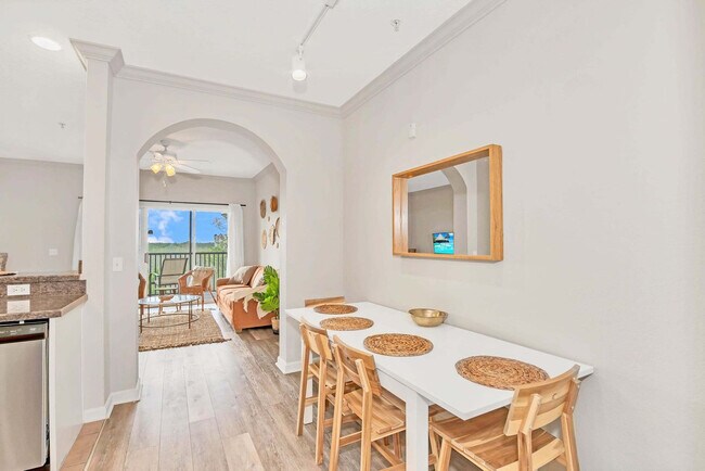 Building Photo - 14200 Avalon Rd